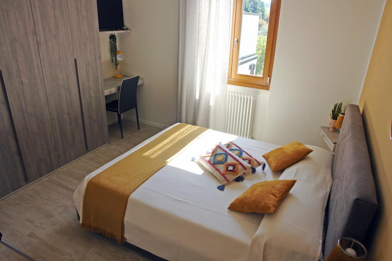 Bed And Breakfast Erilla Centenaro Exterior foto